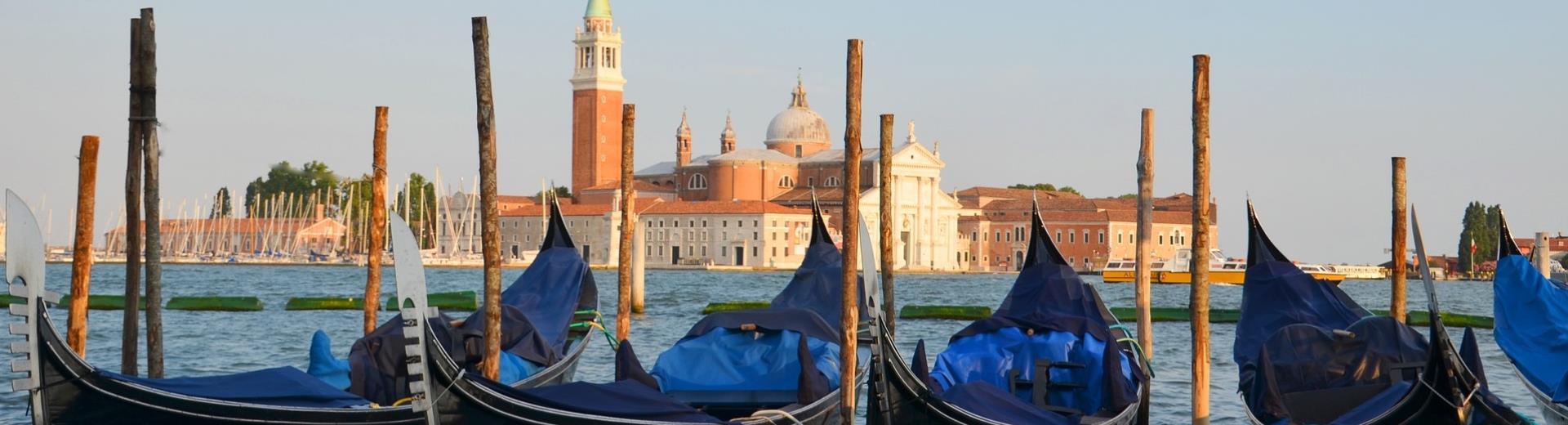 Stays the Best Western Plus Hotel Galileo and visit Venice, less than half an hour!