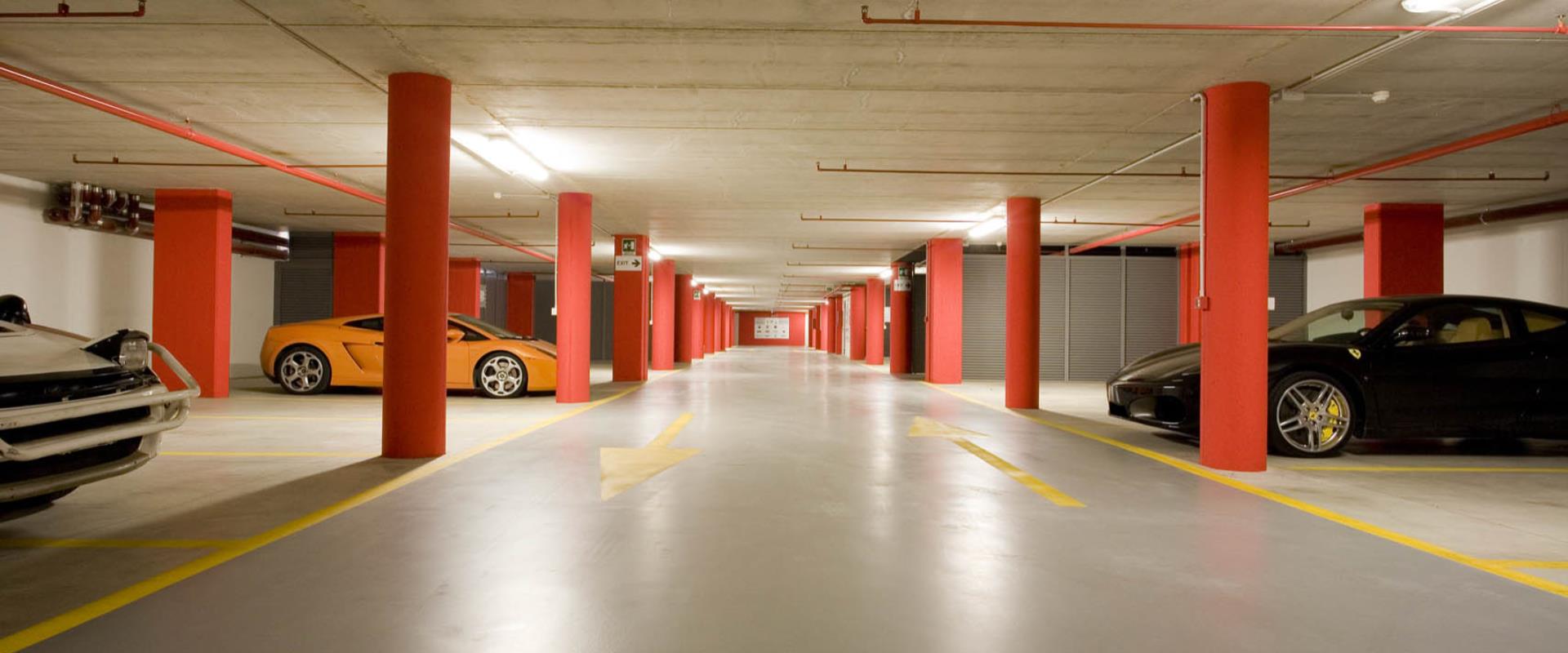 Get free garage parking Plus Hotel Galileo''s for your stay in Padua