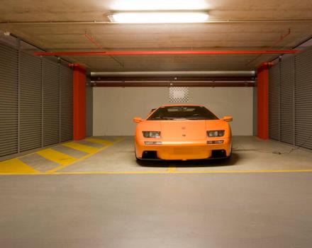 La Garage Supercar pour les voitures de luxe à la Galileo Hotel à Padoue